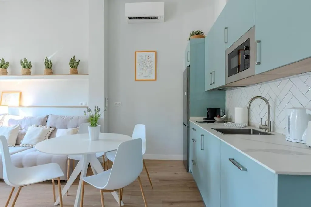 T74 Torneo Bright Family Apartment Sevilla Spanien